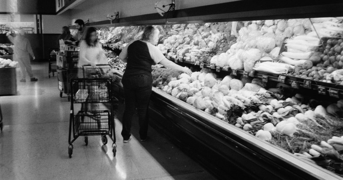Kroger supermarket aisle with Simple Truth organic products and fresh grocery section