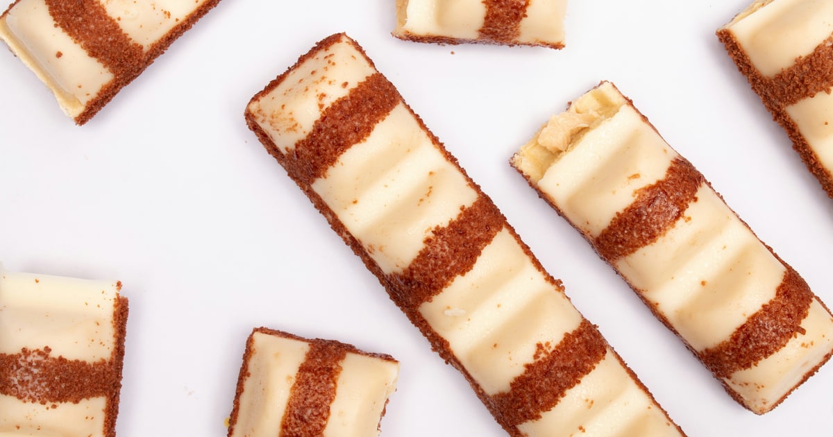 Kinder Bueno chocolate wafer bar with hazelnut cream filling