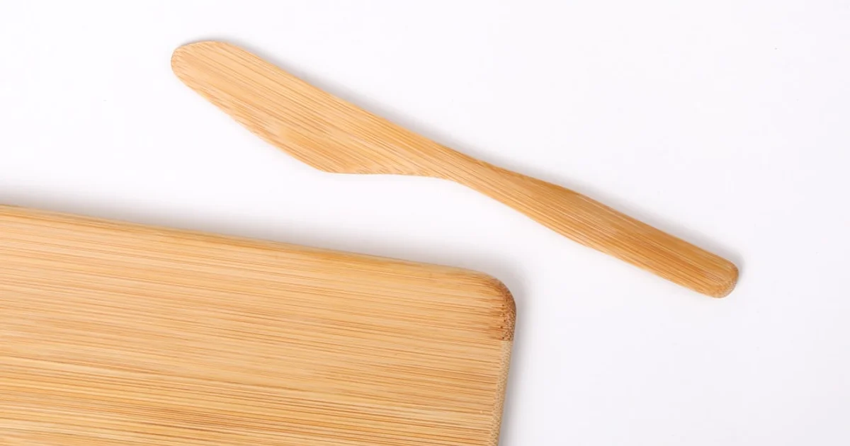 Margarine and butter on bread — halal status guide for UK brands including Flora and Stork